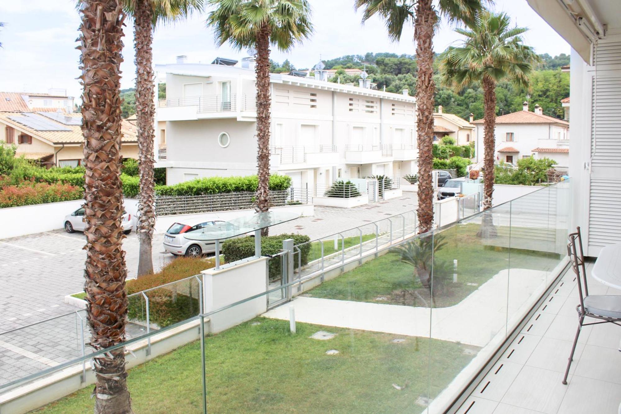 Yuna Rent - Residenza Skenea Francavilla Al Mare Exteriör bild